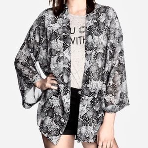 NWT H&M Snake Reptile Print Kimono XS